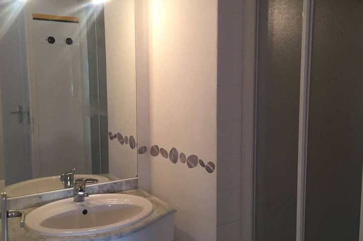 Gîte pour 4 personnes, avec balcon à Carolles - 4