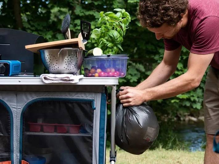 Tente pour 6 personnes, avec bassin pour enfant dans le Lot - 3