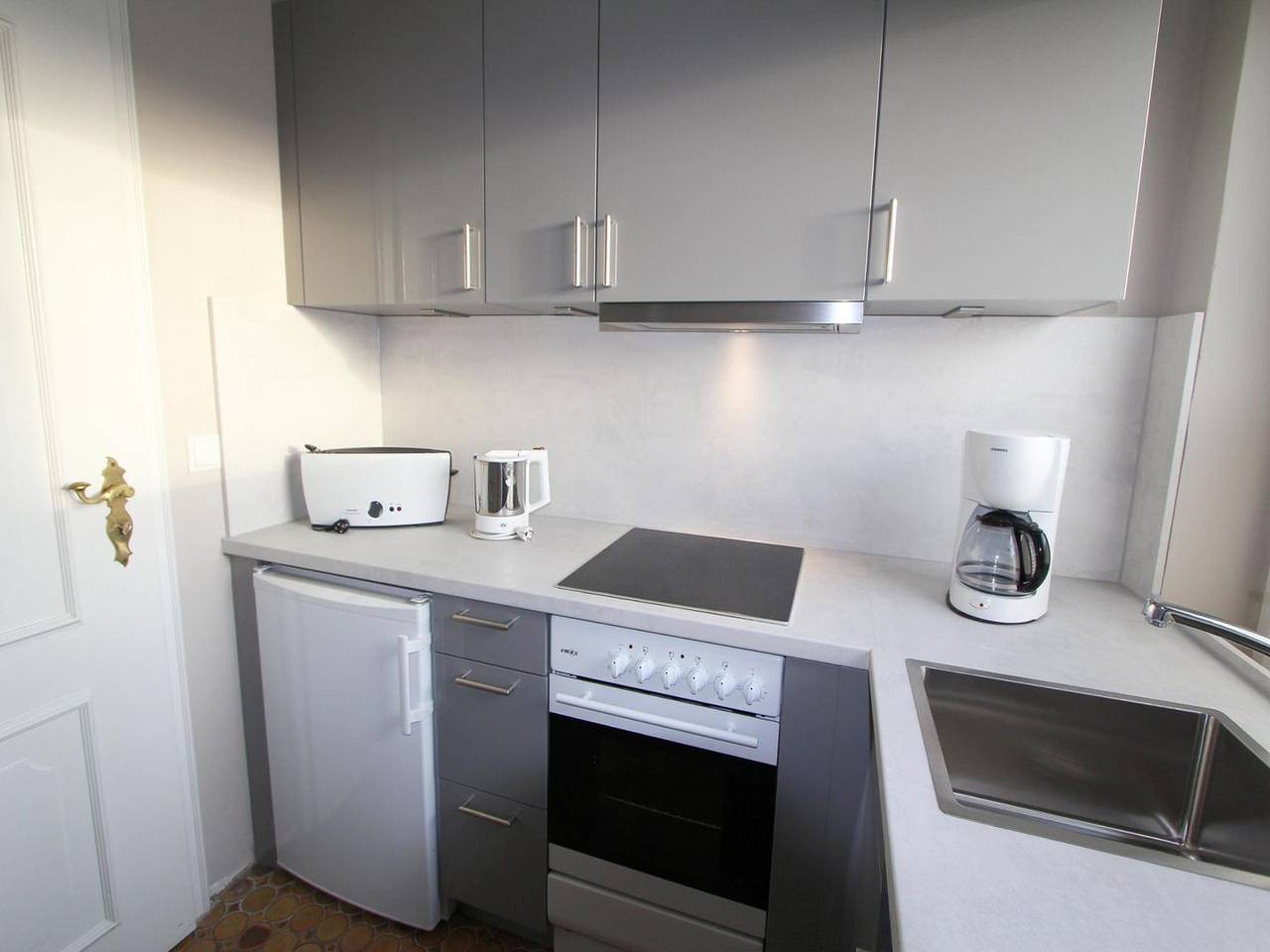 Ganze Wohnung, Liebevoll eingerichtetes Drei-Zimmer-Appartement im Süden von Wenningstedt in Sylt