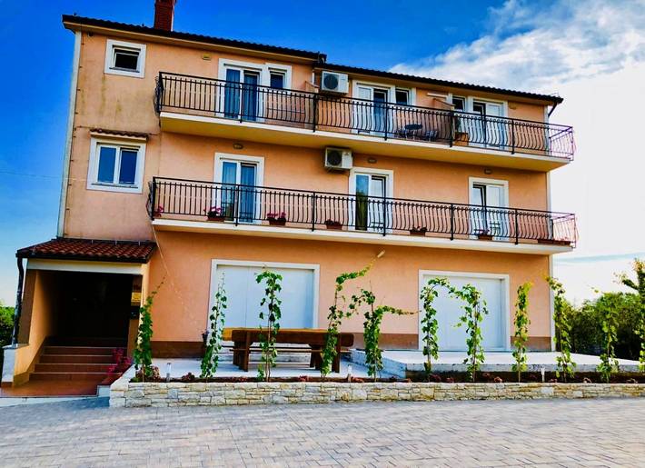 Maison d’hôte pour 2 personnes, avec balcon ainsi que jardin et vue à Bale (Croatie) - 3