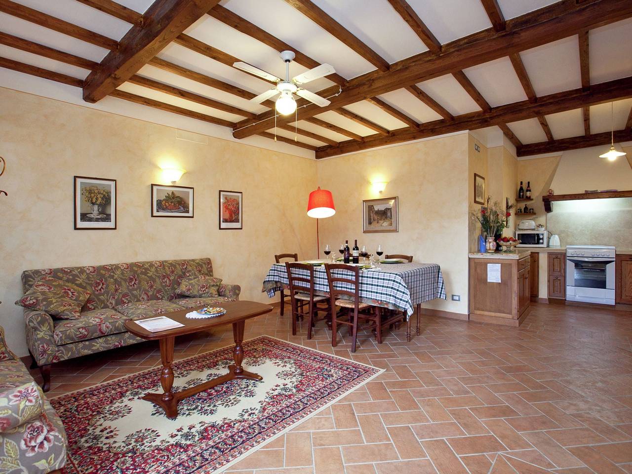 Cottage in Tuscany with Pool & Olive Groves in Santa Maria (Arezzo), Lucignano