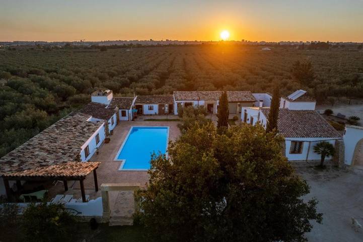 Maison de vacances pour 6 personnes, avec Terrasse et Jardin ainsi que Piscine et Vue à Castelvetrano