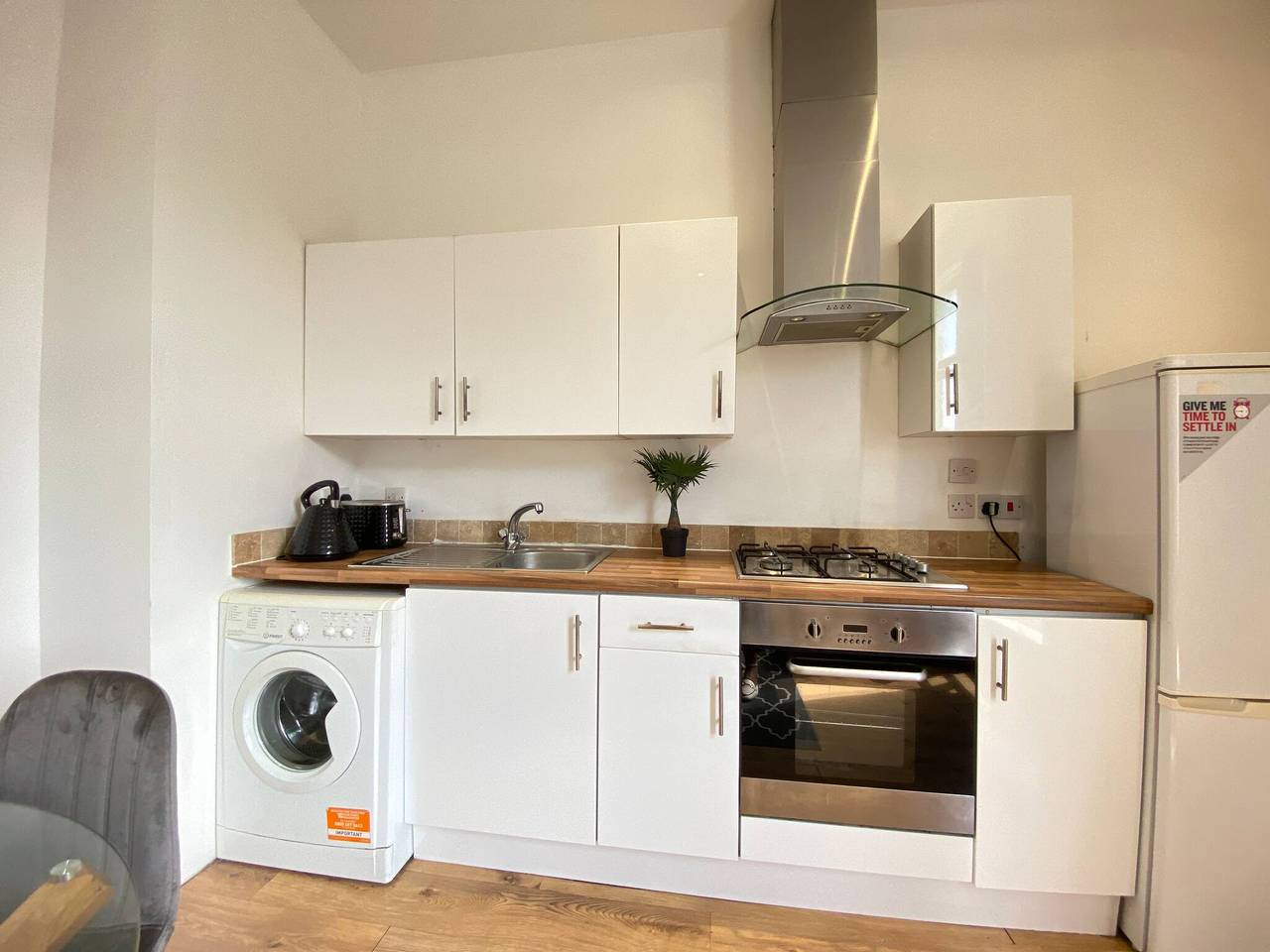 Ganze Wohnung, Gemütliches Croydon Apartment mit Zentralheizung und kostenlosem Parkplatz in Croydon, London