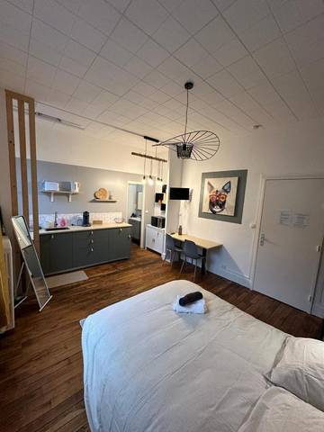 Appartement de vacances pour 2 personnes, avec vue et jardin dans Allier