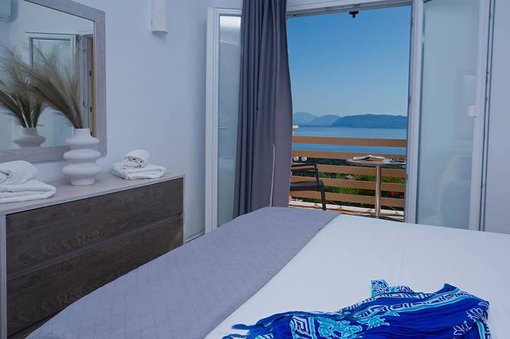 Villa Vasso Two-Bedroom Sea View Residence near Kerasia Beach in Paralia Kerasia, Korfu