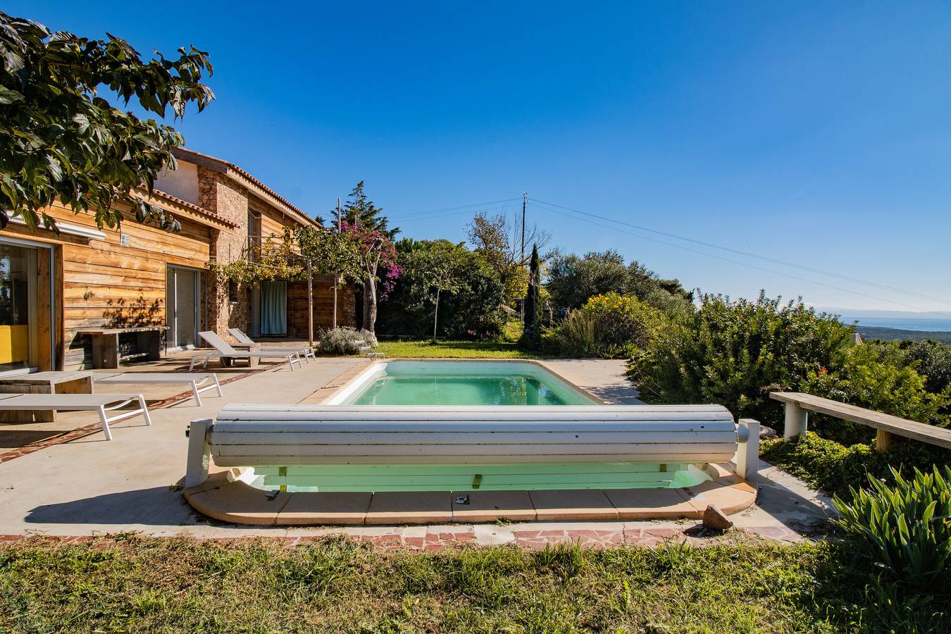 Casa de vacaciones 'Maison Aux Vents' con vistas al mar, Wi-Fi y aire acondicionado in Roccapina, Monacia-d'Aullène