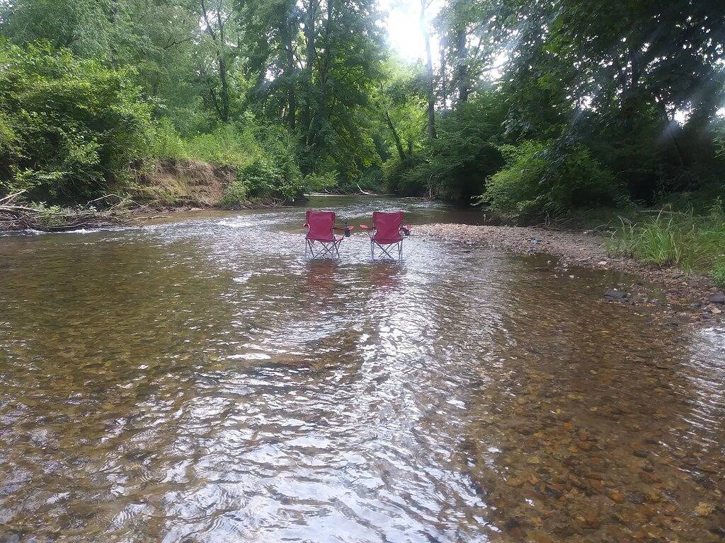Cabin with two trout rivers onsite. Brevard and Pisgah National Forest close by. in Transylvania County