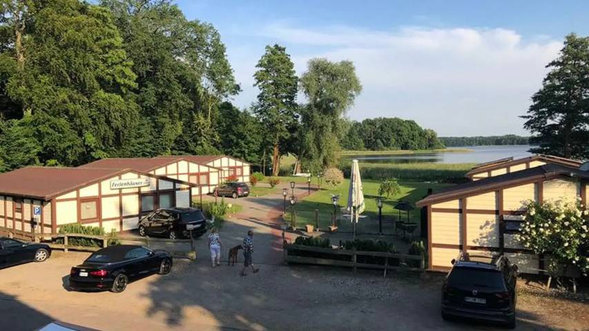 Ferienhaus für 4 Personen, mit Terrasse und Garten