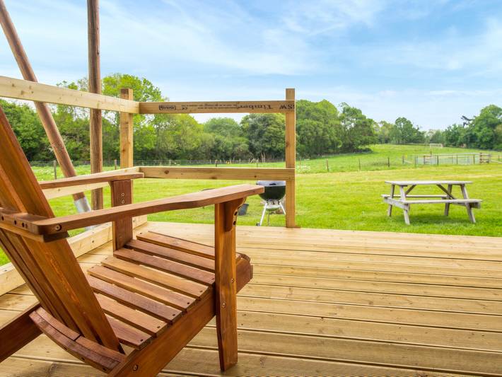 Glamping for 6 people, with pets in Hampshire