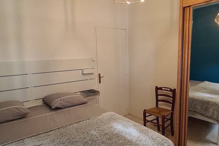 Gîte pour 6 personnes, avec jardin et piscine à Saint-Gilles - 3