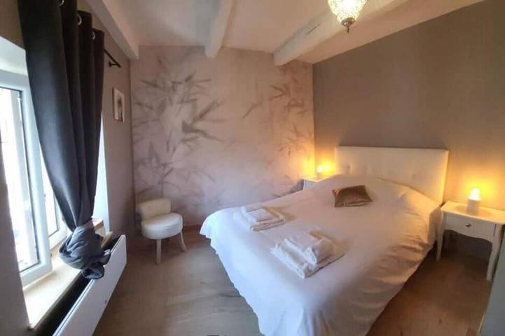 Location de vacances pour 6 personnes, avec balcon à Ceyzérieu - 4