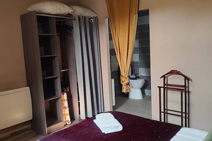 Gîte pour 10 personnes, avec jacuzzi et jardin à Plouigneau - 3