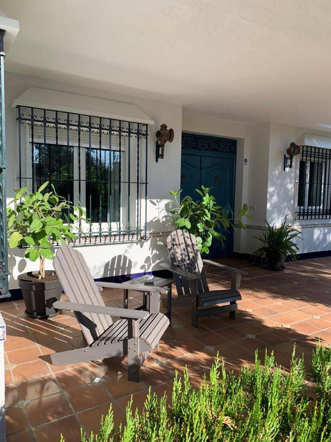 Casa rural para 15 personas, con Balcón y Terraza además de Jardín y Piscina en Tomares - 4