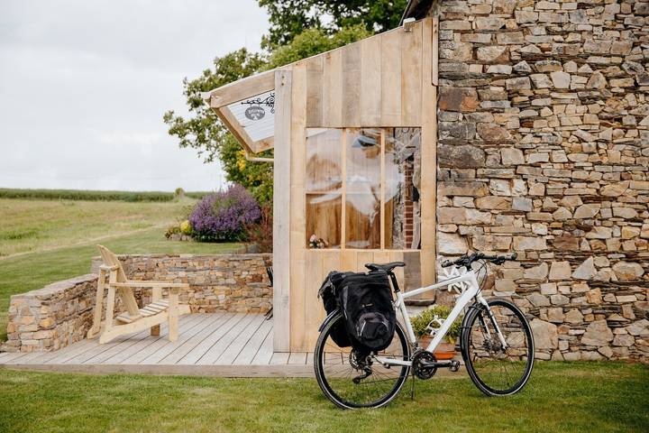 Gîte pour 4 personnes, avec terrasse et jardin