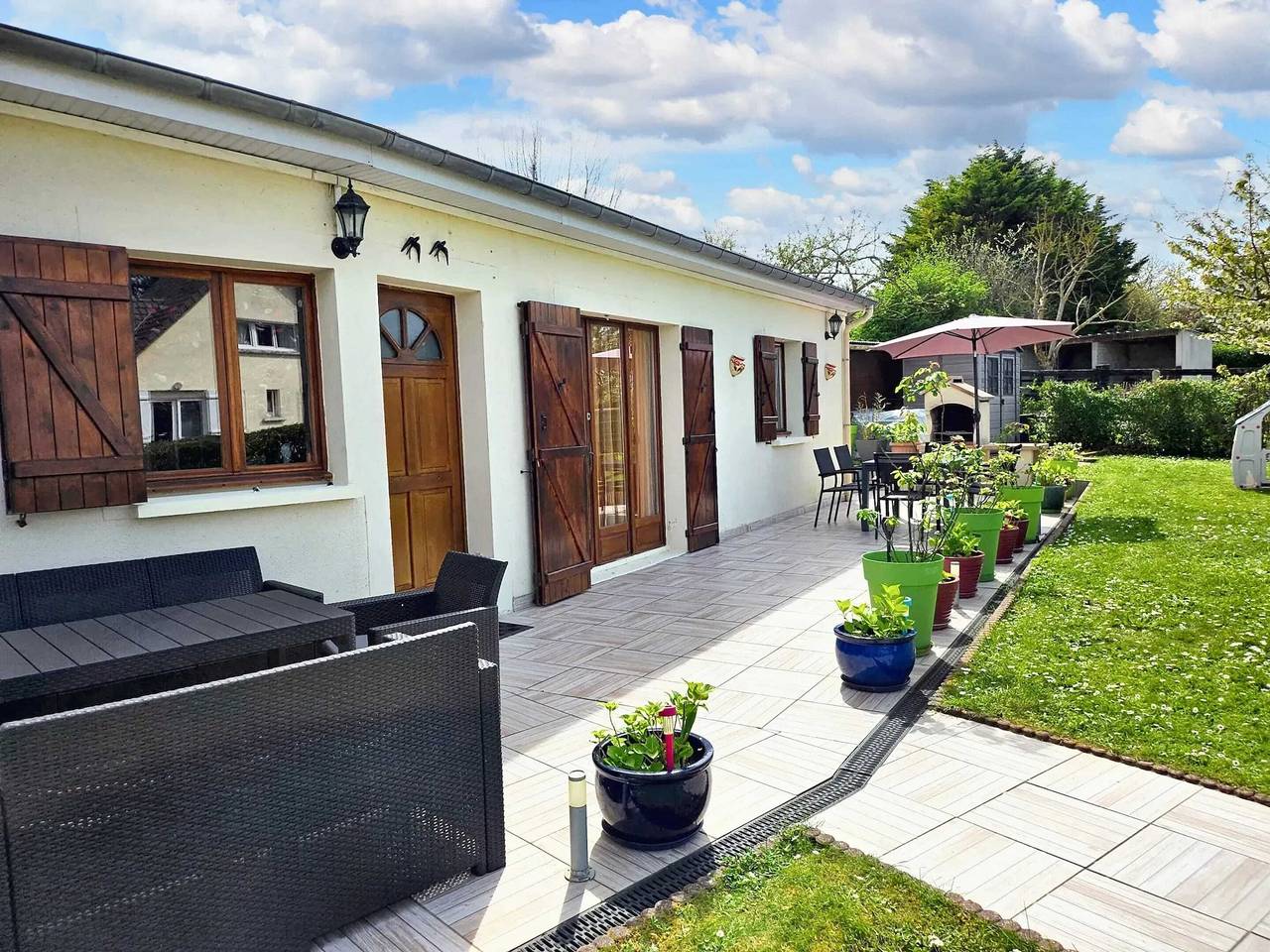 Maison confortable à Ver-sur-Mer avec jardin privé in Ver-sur-Mer, Côte de Nacre
