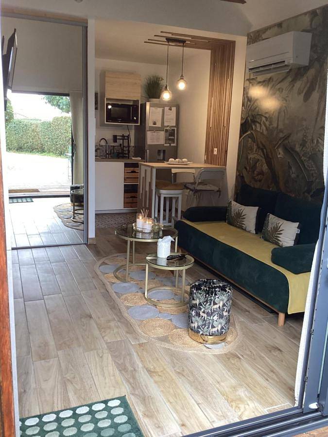 Location de vacances pour 4 personnes, avec terrasse et jardin à Saint-Loubès - 4