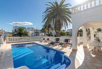 Villa pour 8 Personnes dans Castelló d'Empúries, Costa Brava, Photo 1