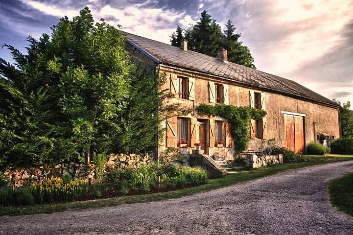 Maison de vacances pour 6 personnes, avec Jardin à Ouroux-en-Morvan