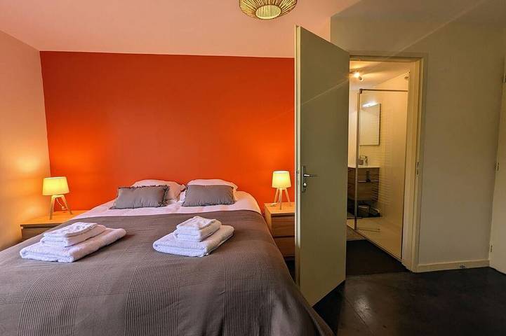 Gîte pour 6 personnes, avec jardin dans Le Mas-de-Tence - 3