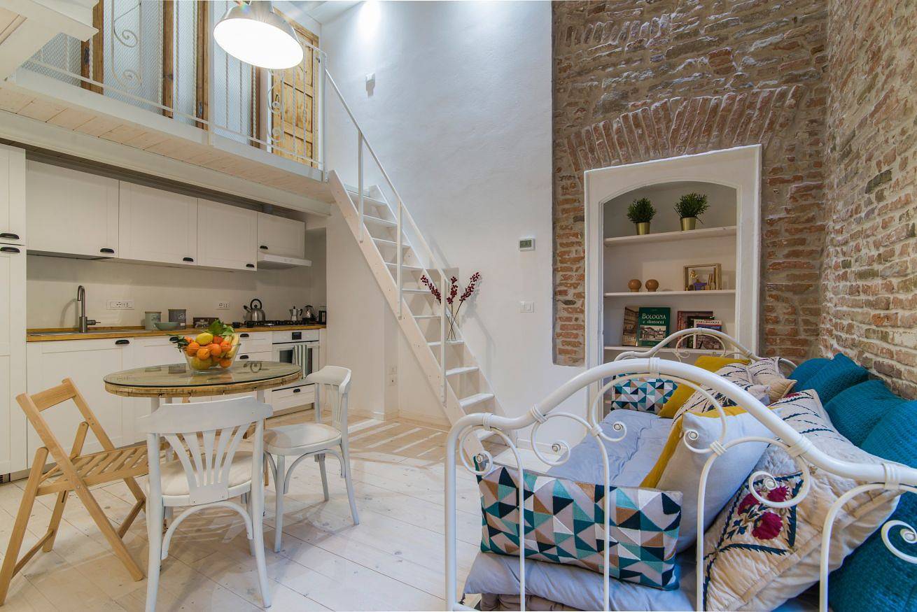 Appartamento intero, Guesthost - University Loft Apartment in Bologna, Provincia di Bologna