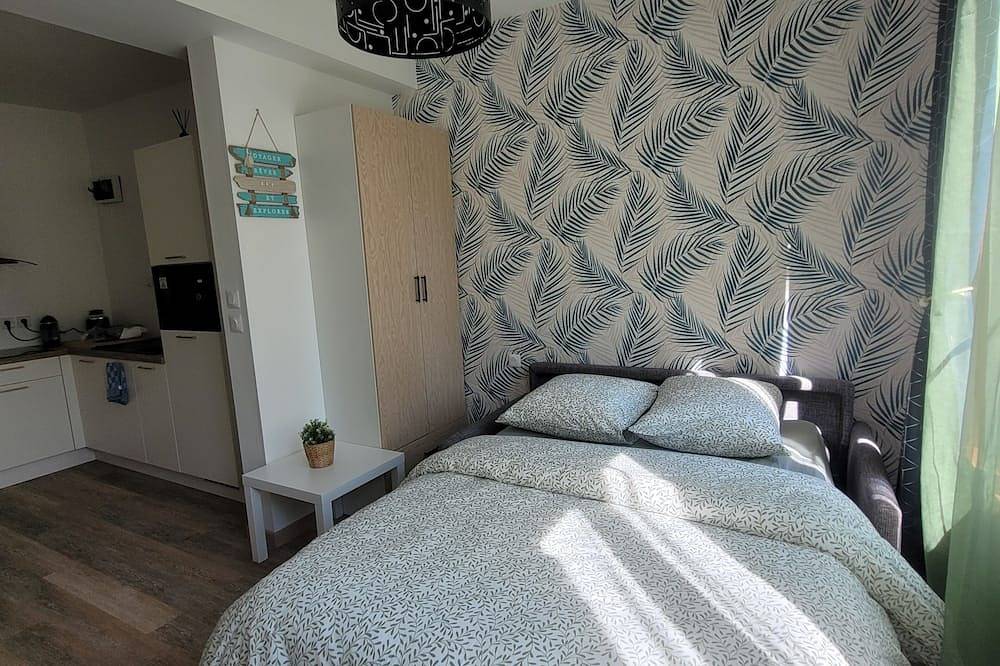 Entire apartment, Charmant Studio 26m² au Cœur de Troyes Idéal Pour 2 Proche de Tout! in Troyes, Aube