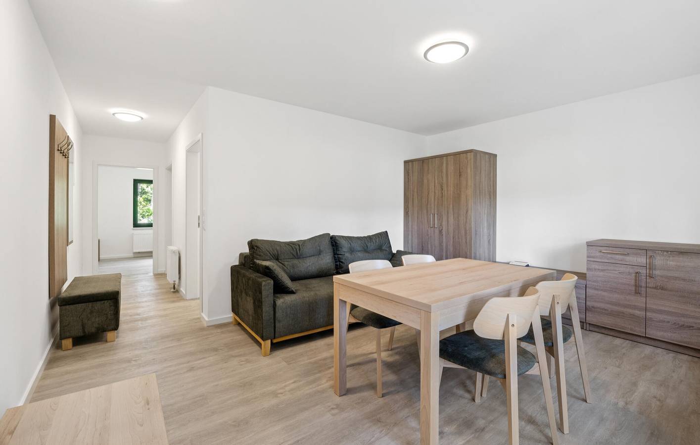 Ganze Ferienwohnung, Appartement am Strand mit WiFi und Parkplatz in Juliusruh, Rügen