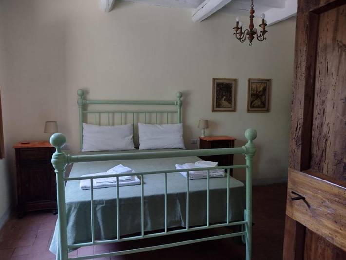 Agriturismo per 6 persone, con giardino e panorama in Pelago