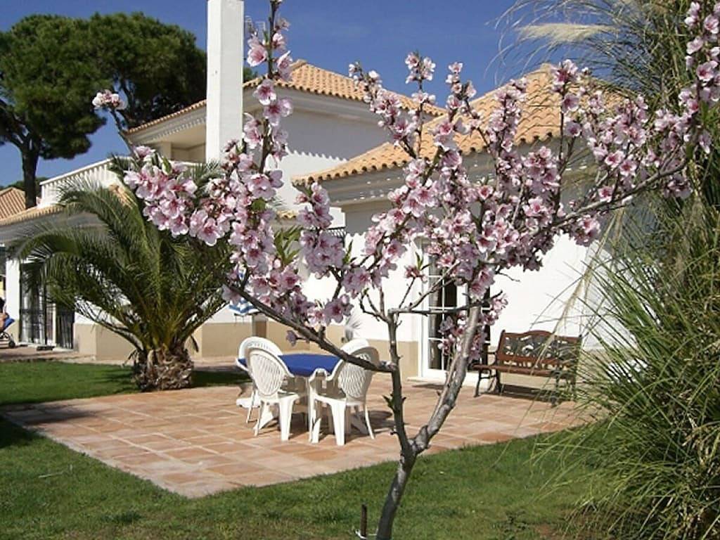 Andalusische Golfvilla in Playa Nueva Umbría, El Portil