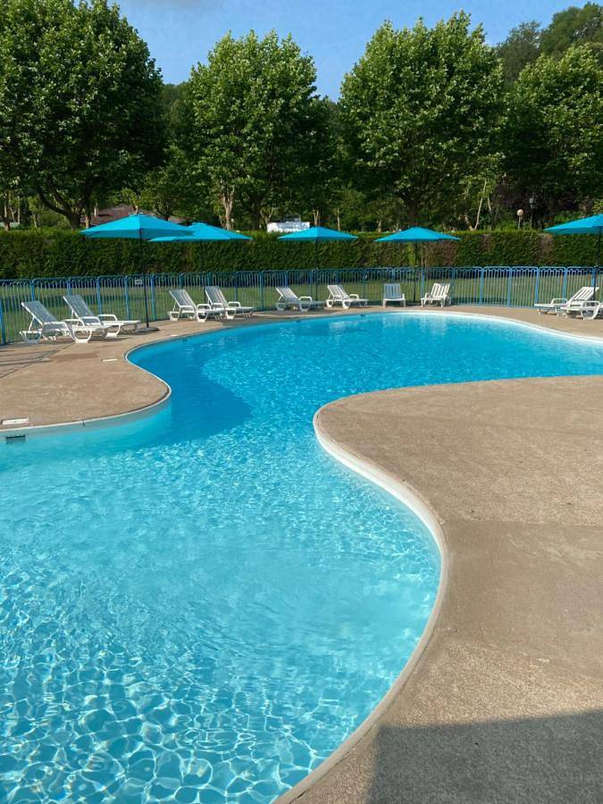 Hôtel pour 2 personnes, avec jardin et terrasse ainsi que jacuzzi et piscine à Oust - 4