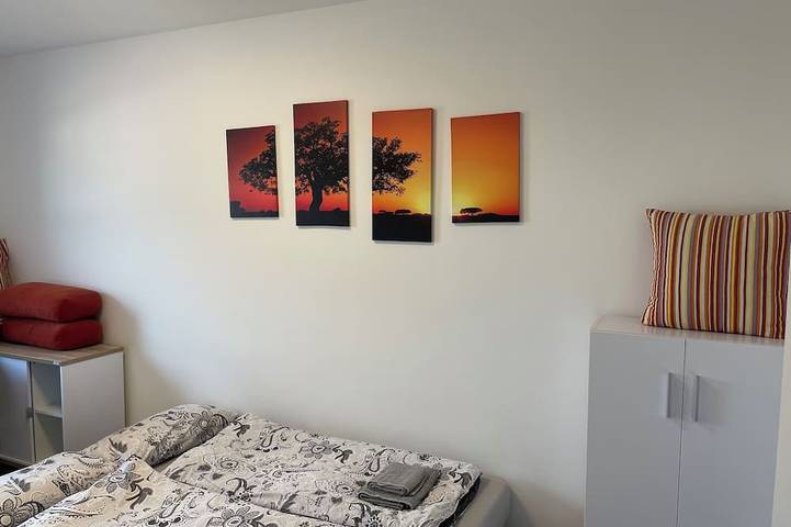 Appartement entier, Quiet accommodation with best location for trips to Nuremberg and surroundings in Feucht, Frankenalb