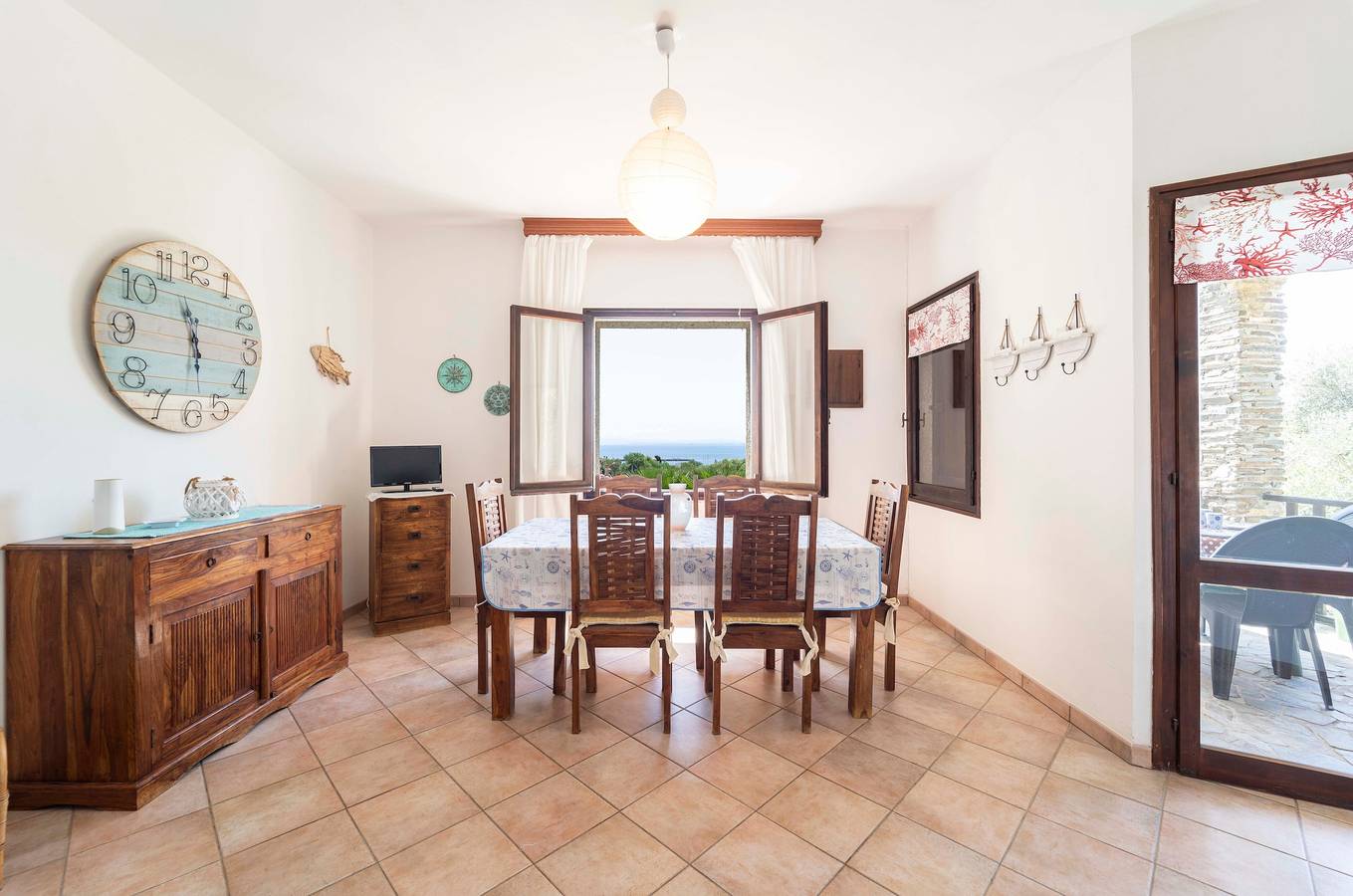 Apartamento entero, Apartamento vacacional "Stintino Sea Front Apartments A" con vistas al mar y jardín compartido in Stintino, Nurra
