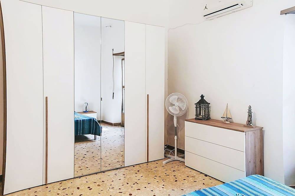 Ganze Wohnung, Gemütliche Wohnung für 5 Leute mit Klimaanlage,  W-Lan und Tv in Terracina, Pontinische Ebene