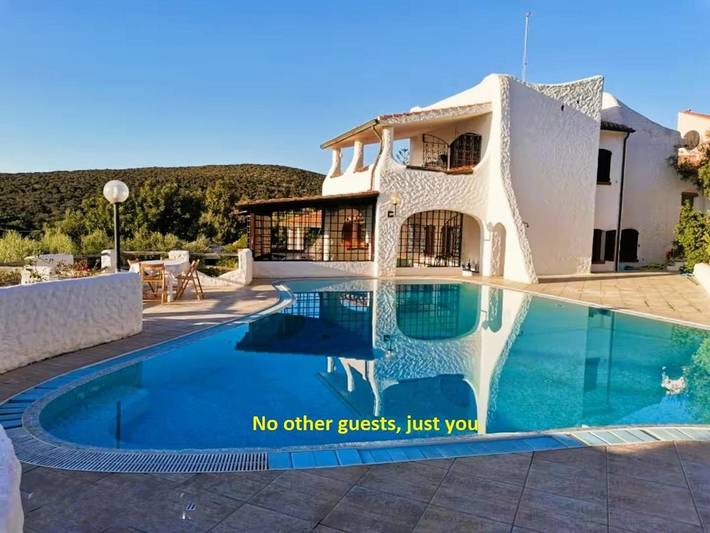 Casa vacanza per 9 persone, con Balcone e Idromassaggio nonché Terrazza e Giardino a Sant'Antioco Città