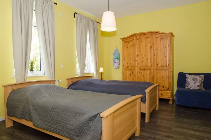 Ferienhaus für 15 Personen, mit Terrasse und Garten in Moormerland - 2