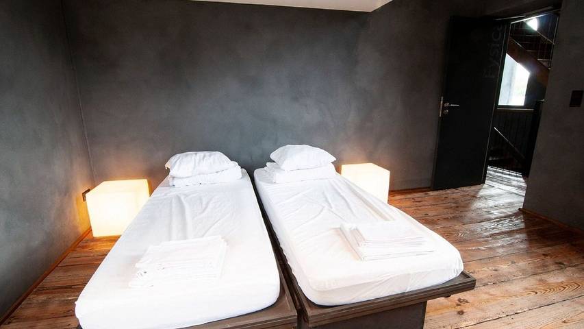 Location de vacances pour 22 personnes, avec jardin à Anhée - 4