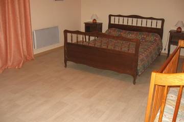 Gîte pour 5 Personnes dans Valderiès, Massif central, Photo 2