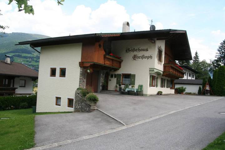 Ferienwohnung für 8 Personen, mit Balkon und Sauna