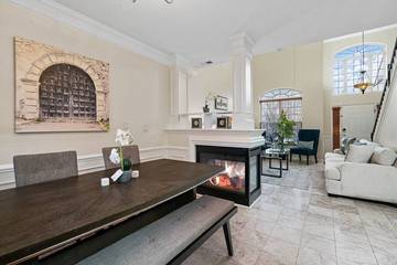 Vacation Home for 12 Guests in Charlotte, Mecklenburg County, Picture 2