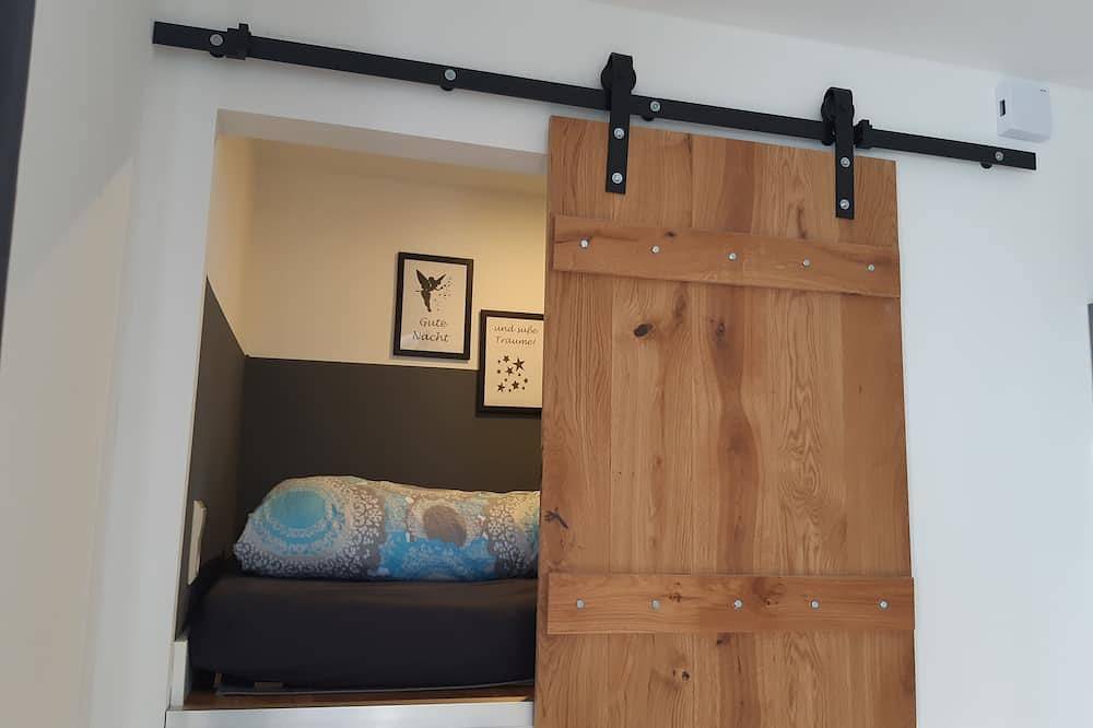 Ferienloft Ottos Werkstatt mit Saunafass & Garten in Dannenfels, Pfälzer Bergland