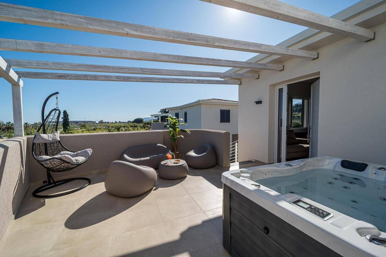 Luxury Spa Villa Cefalù in Contrada Pistavecchia, Campofelice di Roccella