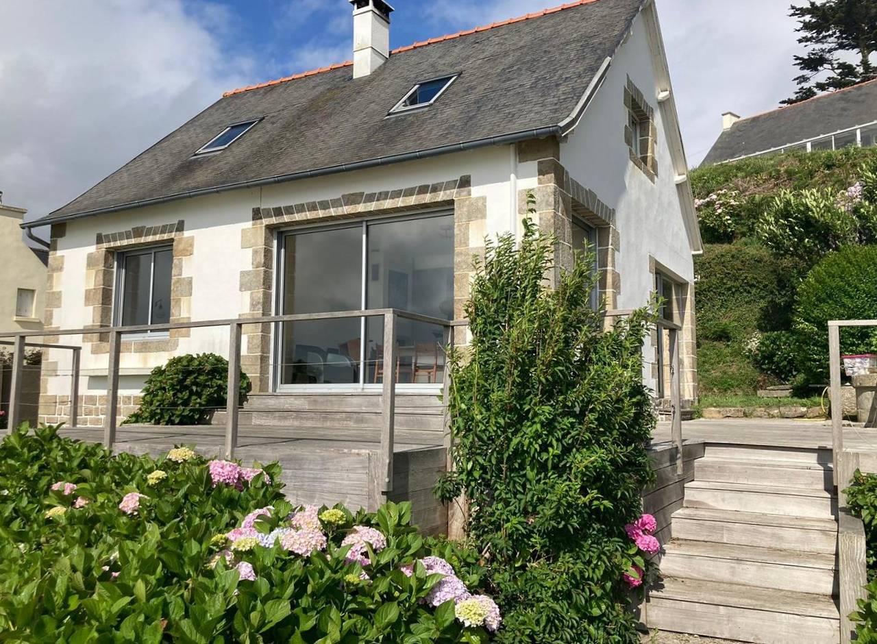 Maison Ty Bastian, 100 m², 1 à 6 personnes, au dessus de la plage in Saint-Michel-en-Grève, Ceinture Dorée
