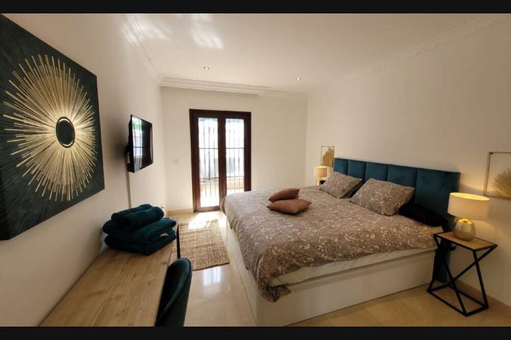 Bellissima La Perla Miguel 2 in Las Chapas, Marbella