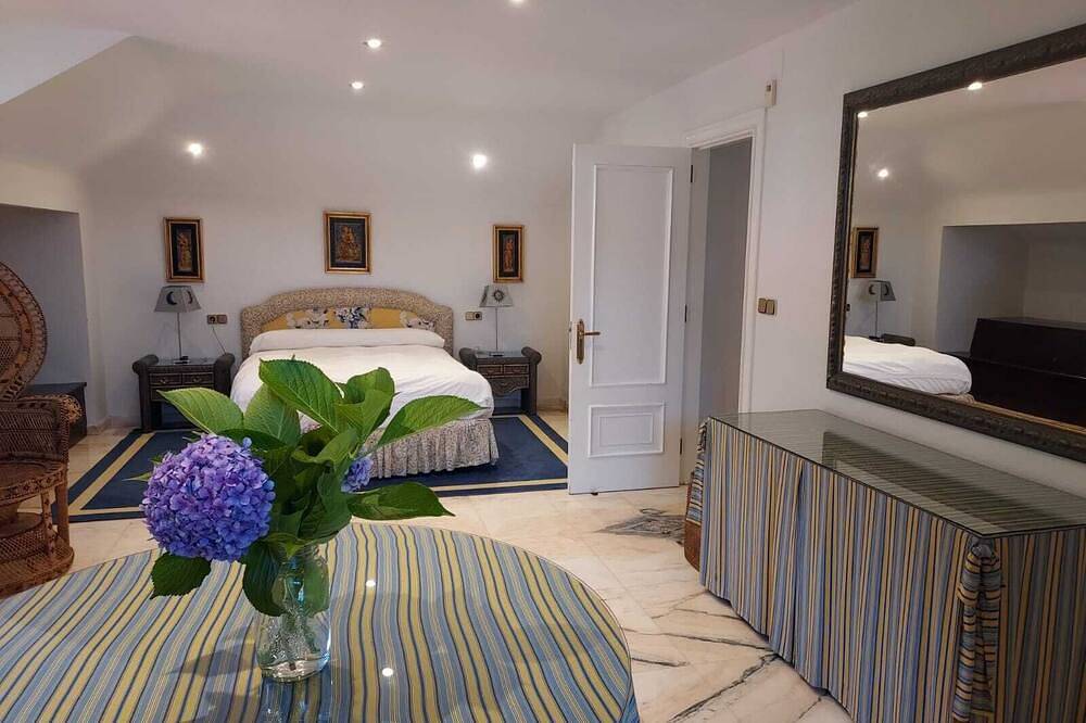 Casa Kusi Ribadesella (5 minutes walk from Santa Marina beach) in Ribadesella, Costa Verde (Spain)