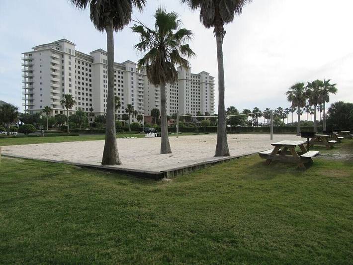 Vacation apartment for 6 people, with hot tub and pool as well as sauna and yard in Alabama