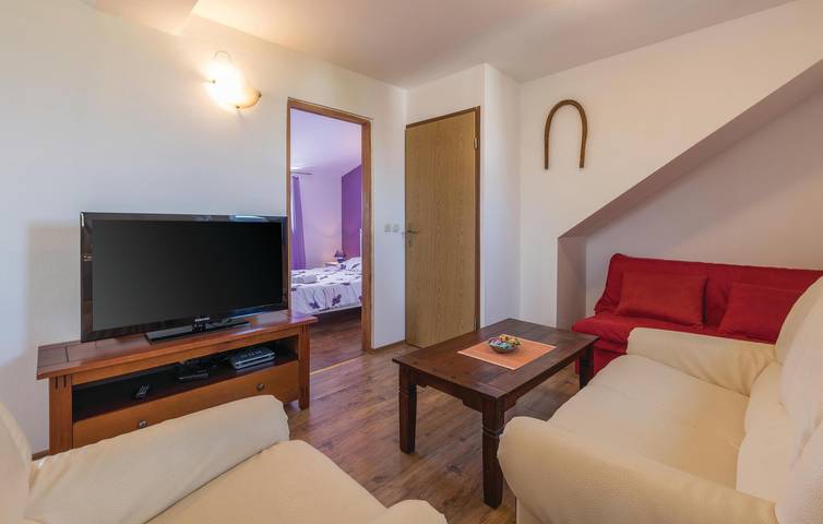 Gemütliche 1-Zimmer-Wohnung mit Pool und Terrasse in der Nähe der Küste von Peruski in Marčana, Südküste Istrien