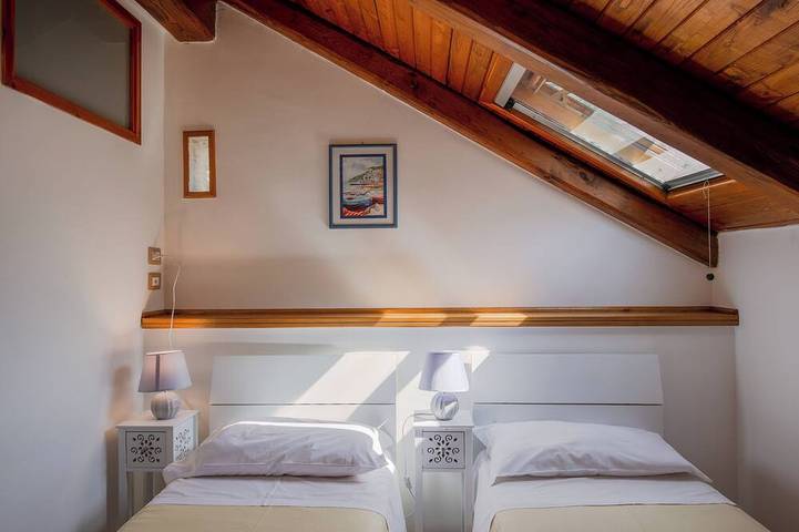Maison Antica - One Step Away From the Sea in Maiori, Amalfi Coast