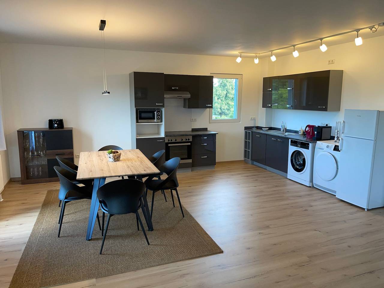 Ganze Wohnung, Apartment Promedklinik 1 nahe dem Main mit Angebot von Wellnessmassagen vor Ort in Volkach, Fränkisches Weinland