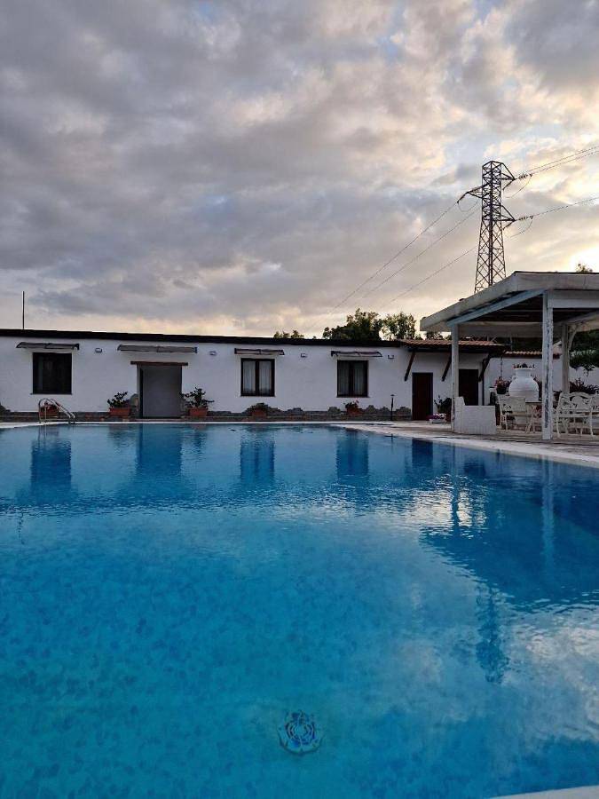 Double Room with Pool View in Sant'Arcangelo, Piana del Metaponto