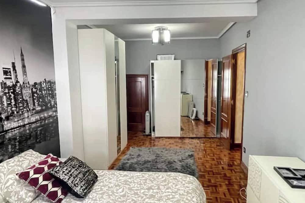 Entire apartment, Charming apartment in Castro in Castro-Urdiales, Cantabrian Coast
