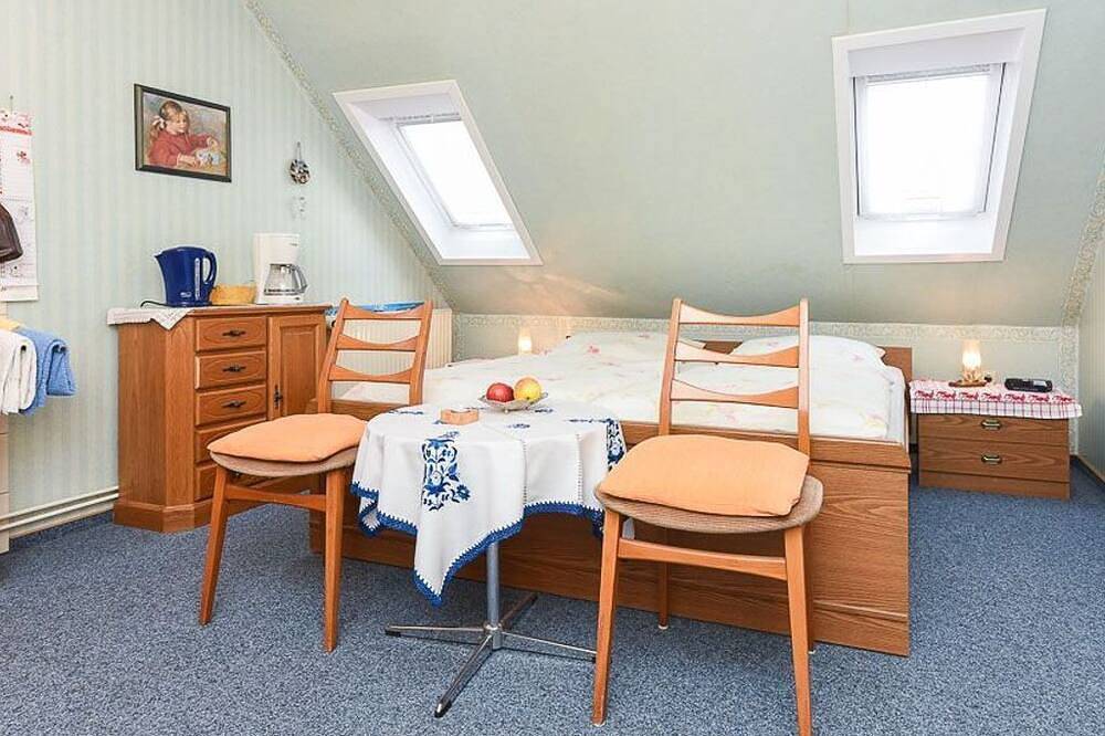 Ganze Wohnung, Zimmer Südblick - Ferienhof Bremer in Groß Holum in Groß Holum, Neuharlingersiel